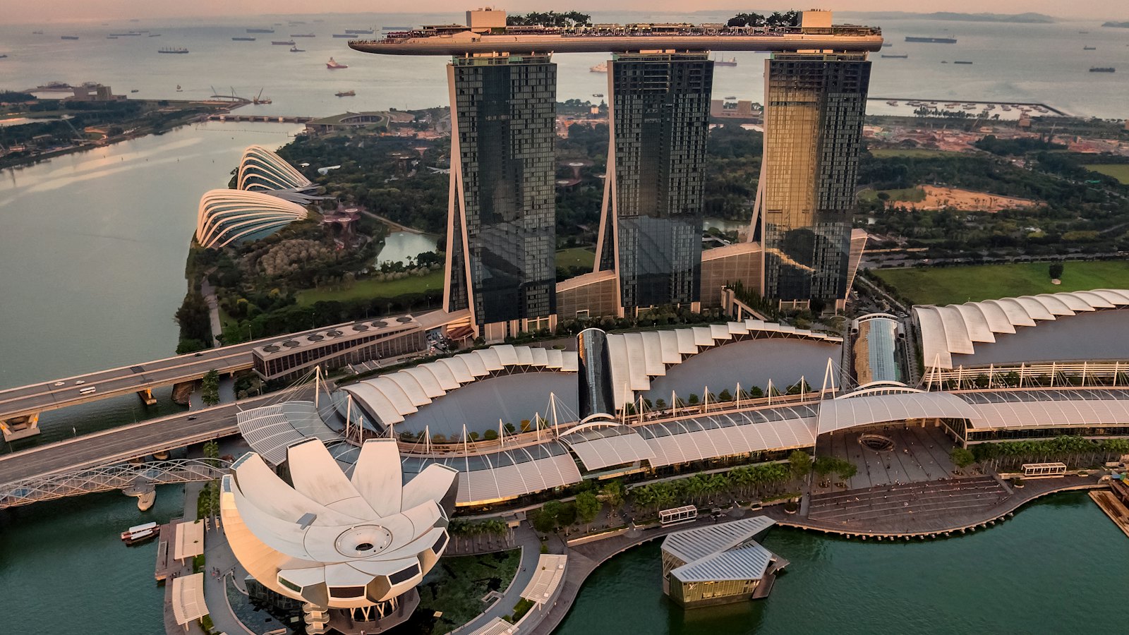 Marina Bay Sands and Gardens by the Bay in Singapore